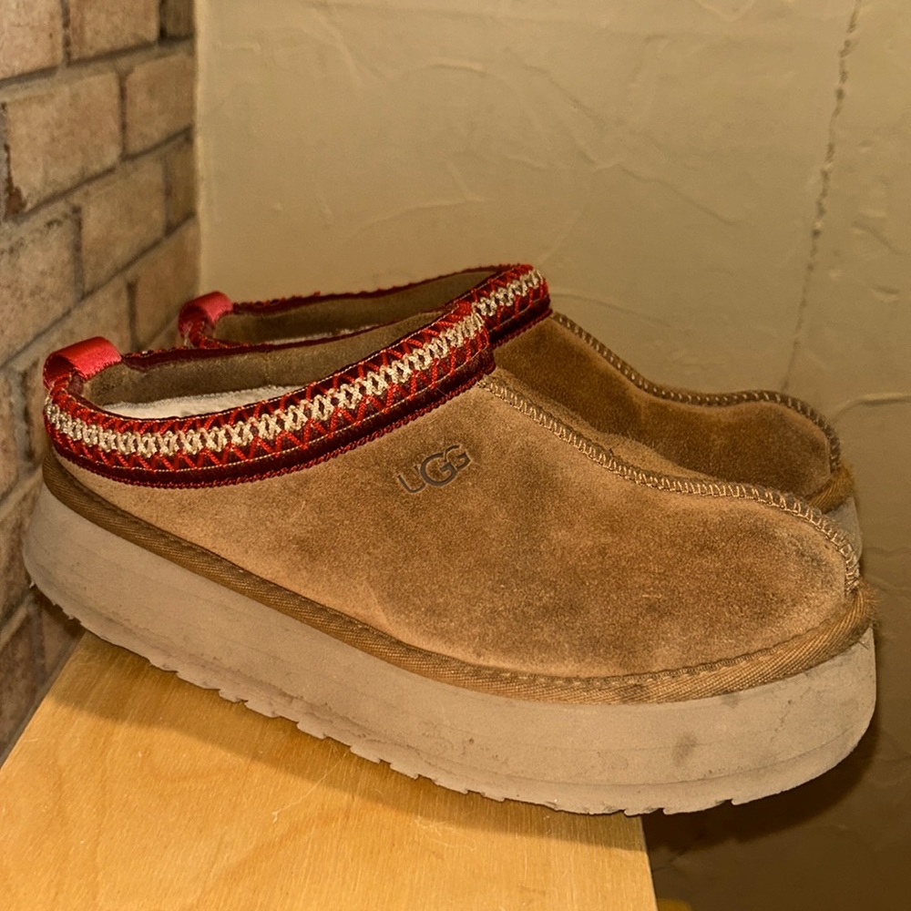 ugg slipper with plat form